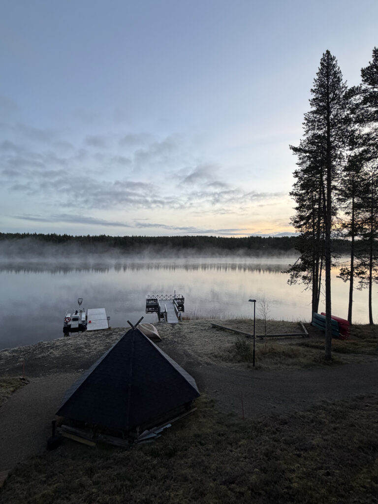 Nuorisokeskus Oivangin ranta.