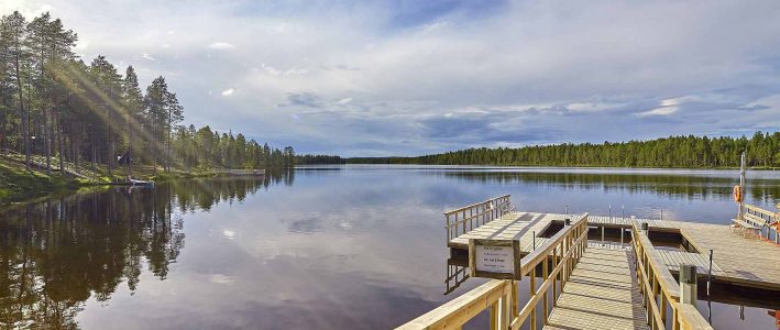 Nuorisokeskuksen laituri