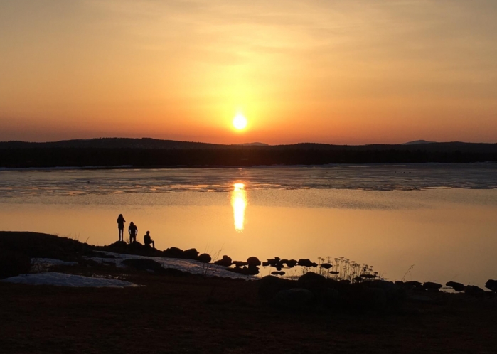 auringonlasku Muddusjärvellä